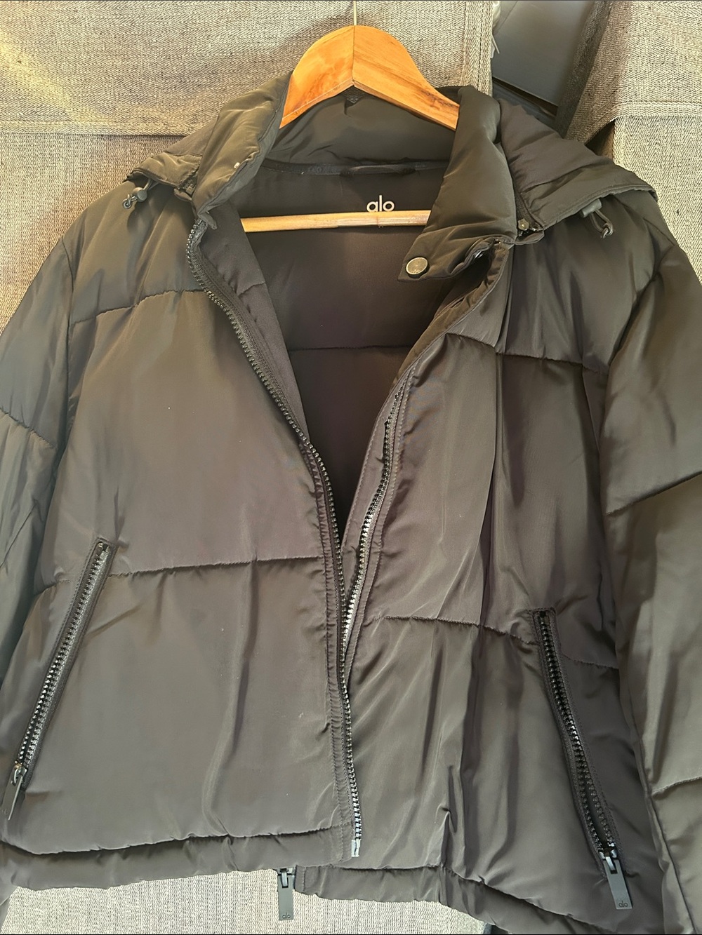 ALO Yoga Black Quilted Puffer Jacket with Hood